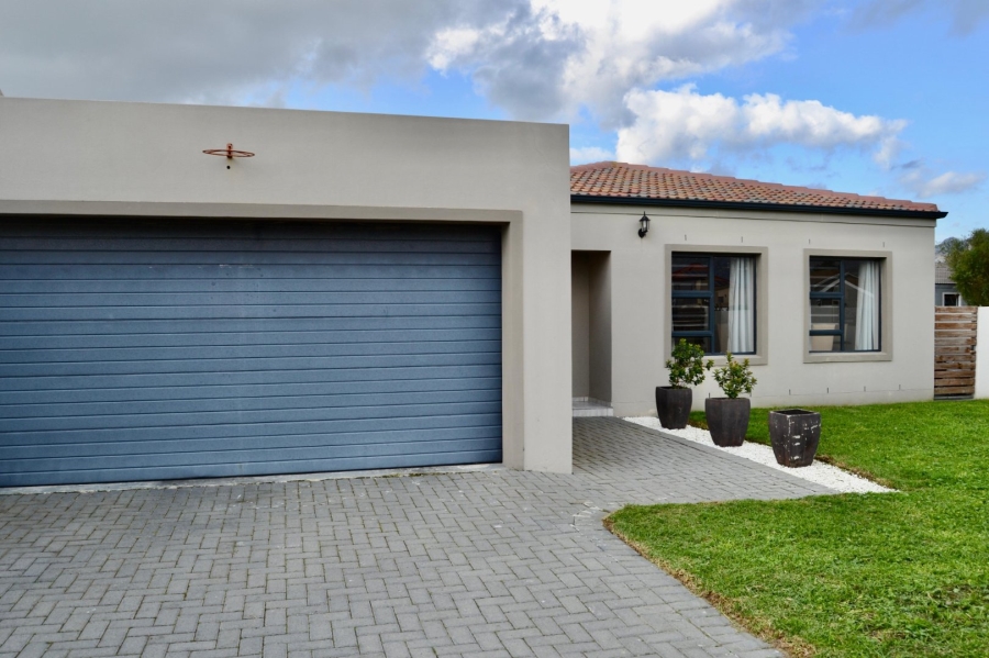 3 Bedroom Property for Sale in Fairview Golf Estate Western Cape